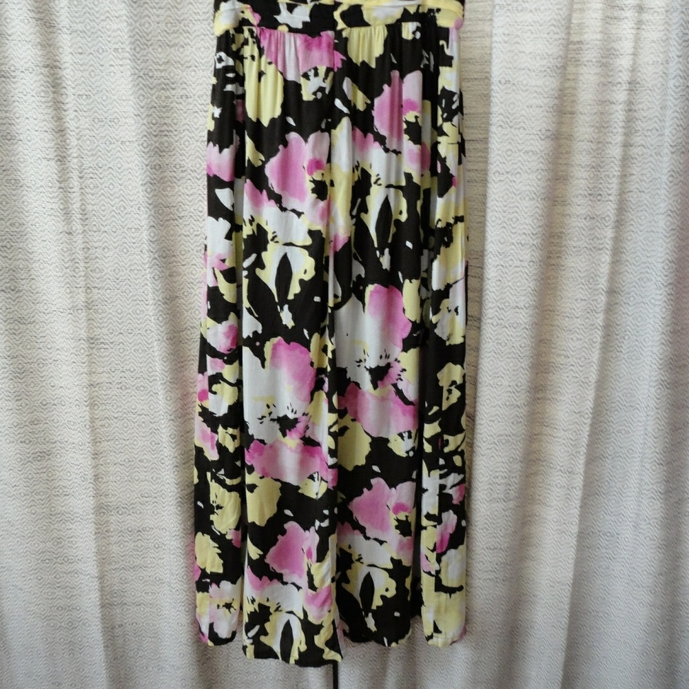 5/$25 Old Navy Floral Maxi Dress Black Size 4 - Picture 6 of 6